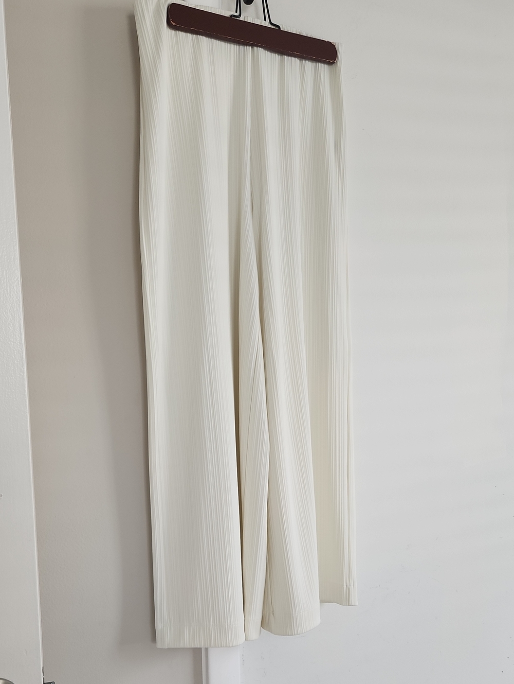 Rachel Zoe Ivory Wide-Leg Pleated Trousers